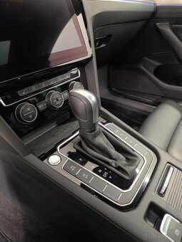 VW Passat Variant 2.0 TSI R-LINE Head Up Dynaudio - 17