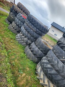 ponúkam traktor zetor na ND - 17