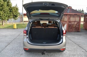 Kia Carens 1.7 CRDi Platinum 7m - 17