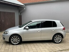 VOLKSWAGEN GOLF 6 1,6 tdi 77 kw HIGHLINE TOP STAV - 17