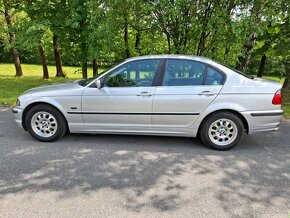 BMW 323i 125kW - 17