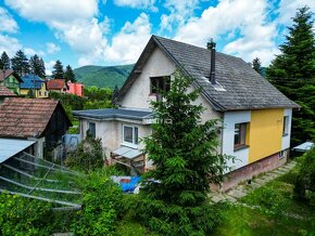 Rodinný dom s veľkou murovanou garážou/dielňou, pozemok 850  - 17