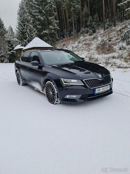 Skoda Superb 2.0 TDI DSG A/T6 140KW Style - 17