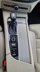 Volvo XC90 D5 235k Drive-E Inscription AWD A/T odpočet DPH - 17