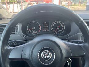 Volkswagen Jetta 1.4 TSI Highline - 17