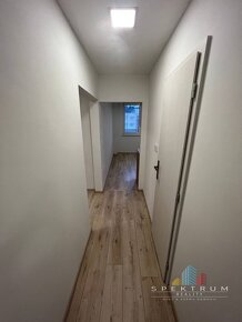 SPEKTRUM REALITY- Na PREDAJ 3 -izbový byt, 70 m2, Handlová,  - 17