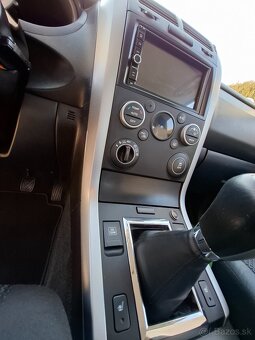 Suzuki Grand Vitara 2.4 VVT Offroad - 17