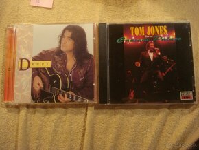 CD ZEPPELIN MANOWAR P.JAM TREX S.O.DOWN RAINBOW ZZ TOP CREAM - 17