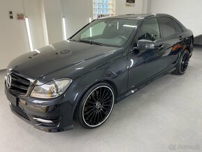 Mercedes-Benz C350 CGI BlueEfficiency 225kw - 17