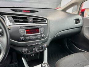 KIA CEED 1.4 CVVT SILVER / 87 000 KM / 1.MAJITEĽ / SK AUTO - 17