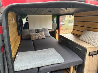 Predám Camper Opel Vivaro 1,9 DTi - 17