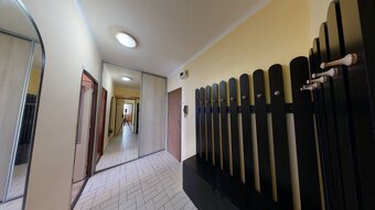 PREDANÉ Trojizbový byt 75 m2, Priemyselná ul. Senica - 17