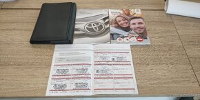 TOYOTA RAV4 HYBRID - BOHATÁ VÝBAVA A TOP STAV - 17