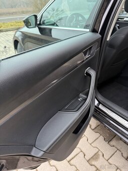 Skoda Superb Combi 2.0 TDI, r 2021/11, 110kw(150koni) - 17