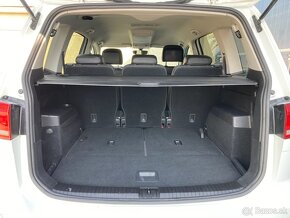 VOLKSWAGEN TOURAN 2,0TDi 150k DSG 7míst - 17