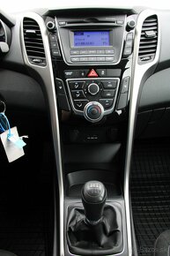 HYUNDAI i30 Classic 1,4 MPi 73 kW - 17