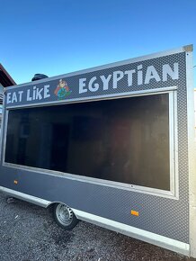 Pojazdny bufet stánok foodtruck 2020 - 17