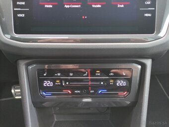 VW Tiguan RLine DSG 4x4 FullLED VIRTUAL HUD TAŽNÉ - 17