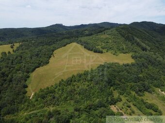 Exkluzívny pozemok s očarujúcou panorámou nad obcou Osadné - 17