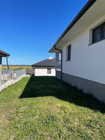 Predám peknú 4izb novostavbu (bungalov) pozemok 500m2 - 17