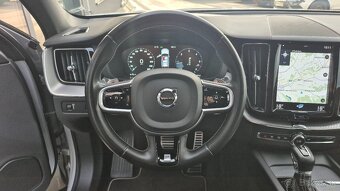 Volvo XC60 D4 R-Design AWD A/T - 17