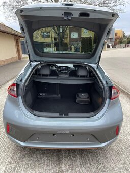 Hyundai Ioniq Electric Premium - 17