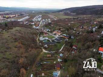 NA PREDAJ I ZÁHRADKA PRIAMO V NOVOM MESTE NAD VÁHOM - 17