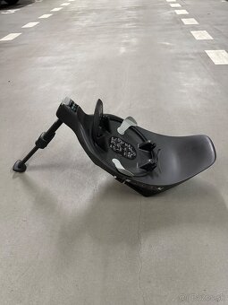 Cybex Cloud T i-Size + základňa T base - 17