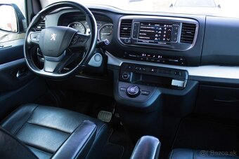 Peugeot Traveller Business VIP - 17