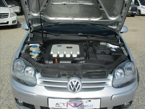 Golf 2,0TDi 4-Motion Highline Xenon GPS 03/2005 bez koroze - 17