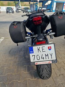 Triumph Street Triple 765 R r.v.: 2020 prvý majiteľ - 17