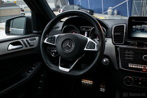 Mercedes-Benz GLS 350 d 4MATIC AMG - 17
