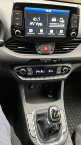 Hyundai i30 CW Kombi 1.4 T-GDi Family - 17