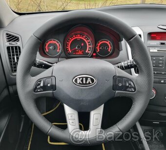 Kia Ceed 1.4 16V 66KW/90PS R.V.02/2011 - 17