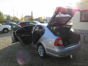 Škoda Octavia 1.6 TDI CR DPF Elegance DSG - 17