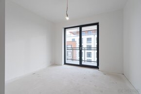 POSLEDNÝ 2 IZBOVÝ BYT S VEĽKOU 26m2 TERASOU | PANORÁMA | HOL - 17