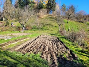 Predaj rodinný dom - pokojné bývanie blízko prírody - 17