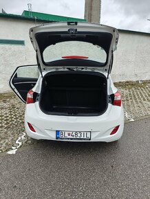 Hyundai i30 Family; 1,6 benzin - 17