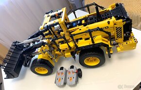 LEGO Technic zbierka na predaj: 8 setov - 17