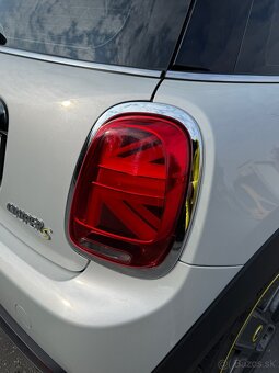 Predám MINI COOPER SE elektro 2021 ako nové - 17