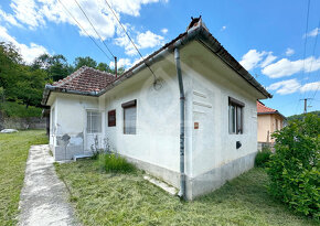 Maďarsko - gazdovský dom v obci Nagyhuta - 17