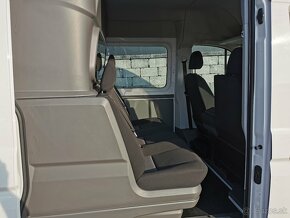 VW Crafter L4 6MIEST TAZNE LED PDC KLIMA TEM DPH - 17