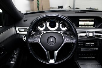 Mercedes-Benz E trieda Kombi 250 CDI 4matic V top stave - 17