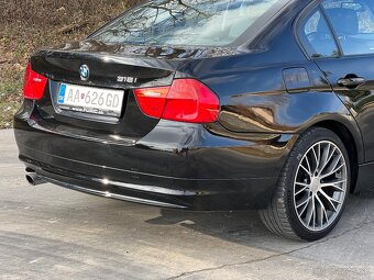 BMW 3 2.0i E90 Facelift Model 2011 191ooo km pôvod Nemecko - 17