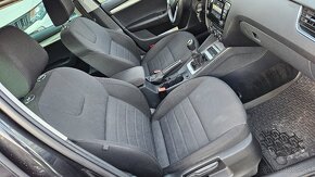 Škoda Octavia Combi 2.0 TDI Business 4x4 - 17