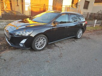 Ford FOCUS Titanium - 17