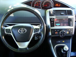 TOYOTA VERSO 1.6 EDITION BENZÍN 7 MIESTNE - 17