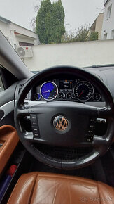 Volkswagen Touareg 3.0 V6 AT 165Kw 2005 Special edition - 17