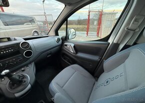 Citroën Berlingo 1,6 HDi KLIMA +SADA ALU KOL nafta manuál - 17