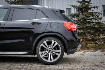 Mercedes-Benz GLA 220Cdi 4matic AMG line - 17